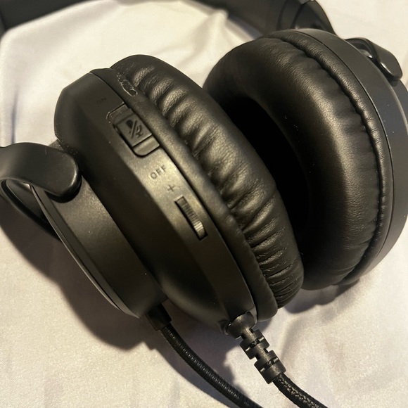 Wired Gaming Headset with Microphone - Picture 5 of 7